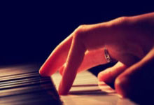 九游会:成都蓉城VS山东泰山:周定洋坐镇 韦世豪领衔 费利佩罗慕洛冲锋.